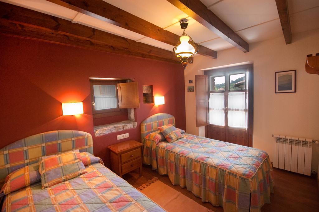 Apartamentos El Cueto De Los Collado Villanueva de Pria Εξωτερικό φωτογραφία