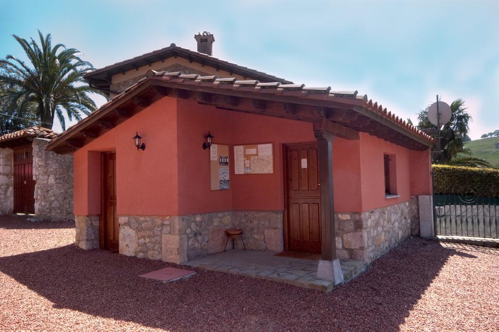 Apartamentos El Cueto De Los Collado Villanueva de Pria Εξωτερικό φωτογραφία